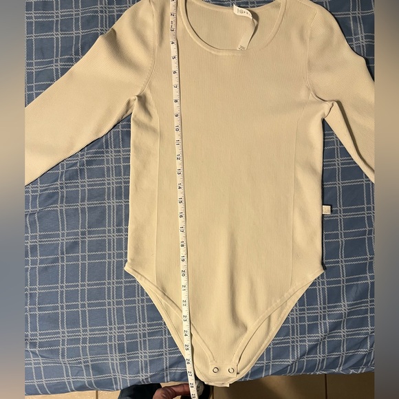 Lululemon pre loved ribbed stretch bodysuit cream color size L - Picture 6 of 6